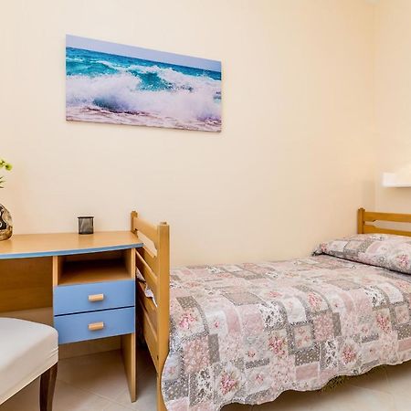 Apartman Vesna Malinska Buitenkant foto