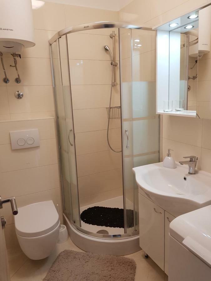 Apartman Vesna Malinska Buitenkant foto