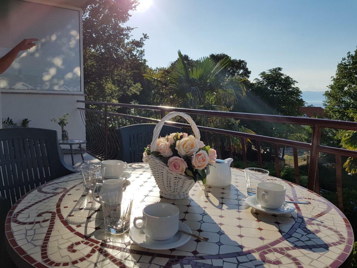 Apartman Vesna Malinska Buitenkant foto