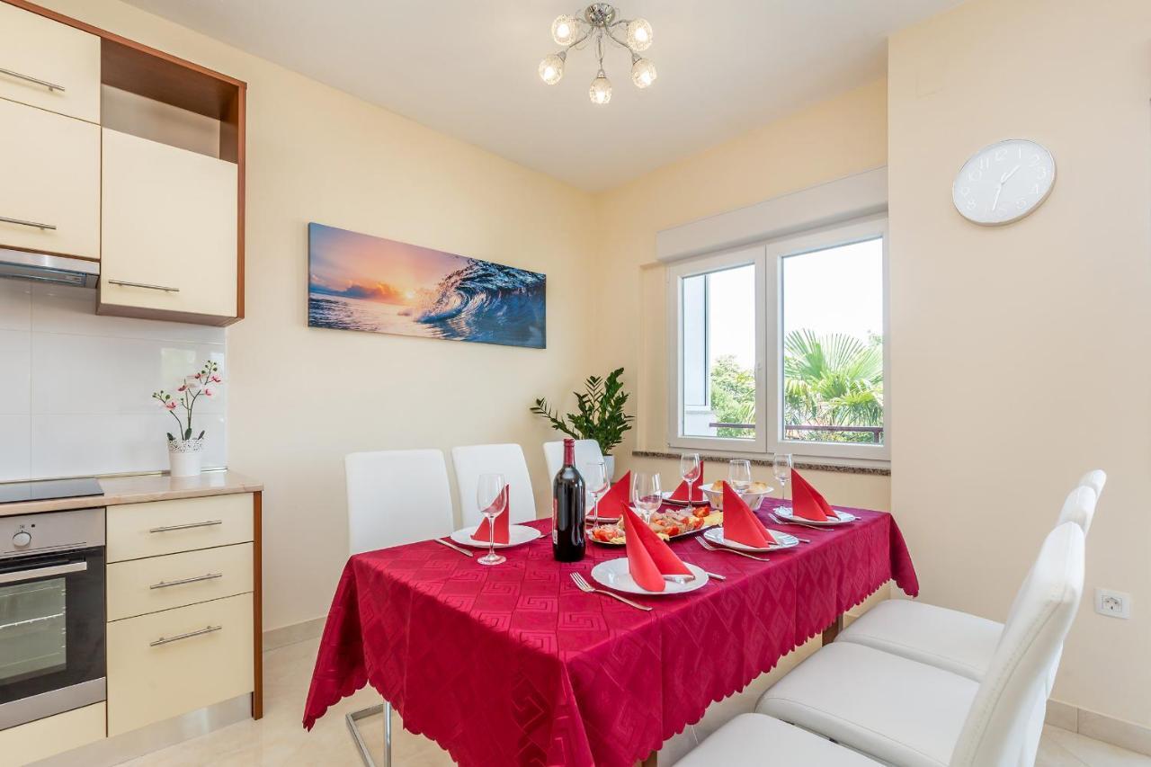 Apartman Vesna Malinska Buitenkant foto